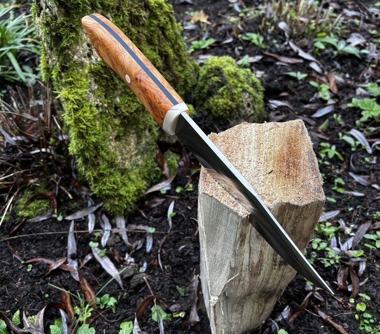 Mr Dubois Pascal, coutelier Bushcraft
